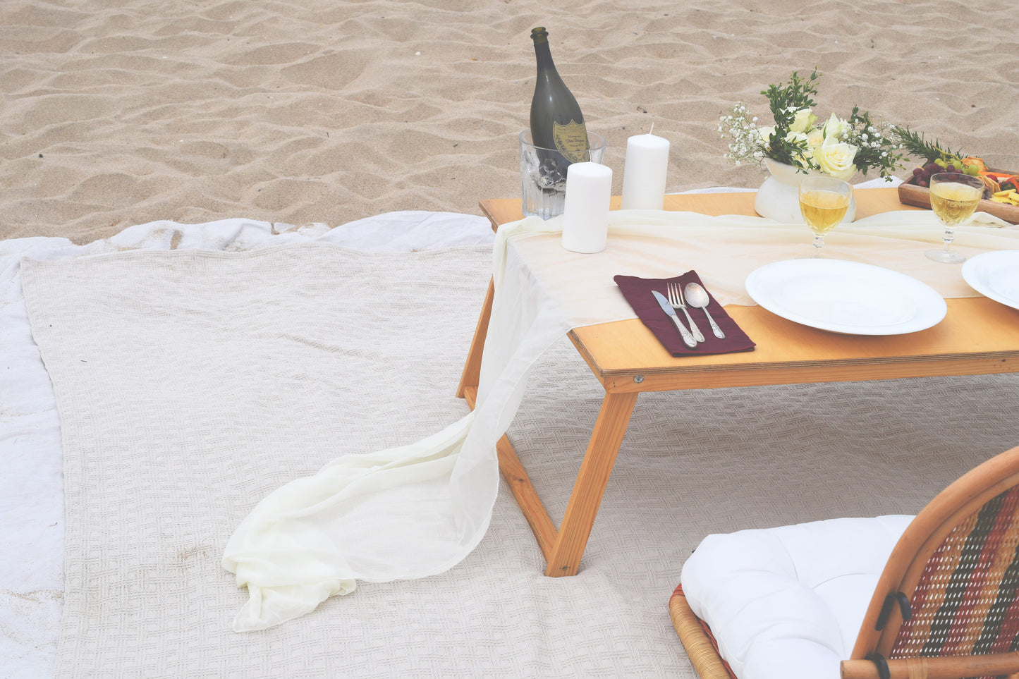 CLASSIC LUXURY PICNIC PACKAGE FOR 2