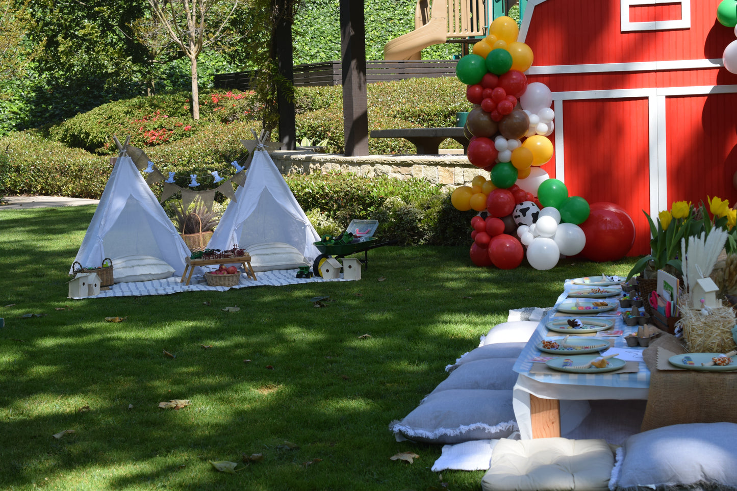 CUSTOM LUXURY KIDS PARTY CRAFT TABLES - ORANGE COUNTY - NEWPORT BEACH - HUNTINGTON BEACH